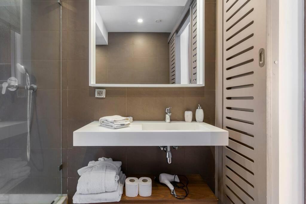 Luxury Apartment At Corniche , Seaview Close Beach 卡萨布兰卡 外观 照片