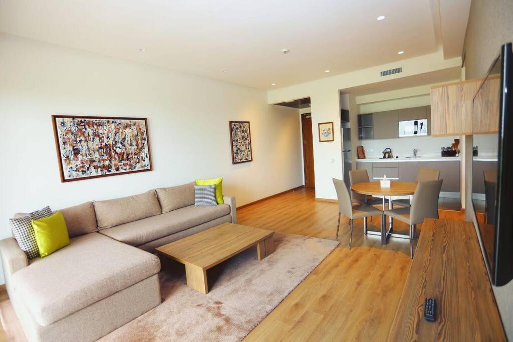 Luxury Apartment At Corniche , Seaview Close Beach 卡萨布兰卡 外观 照片