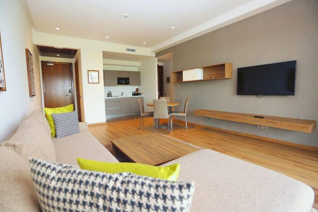 Luxury Apartment At Corniche , Seaview Close Beach 卡萨布兰卡 外观 照片